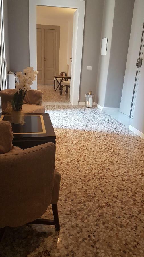 Mammadada Charm Rooms Bari Eksteriør billede